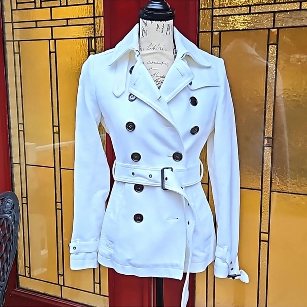 BURBERRY BRIT White Coat/Jacket/ Trench Coat size US 4